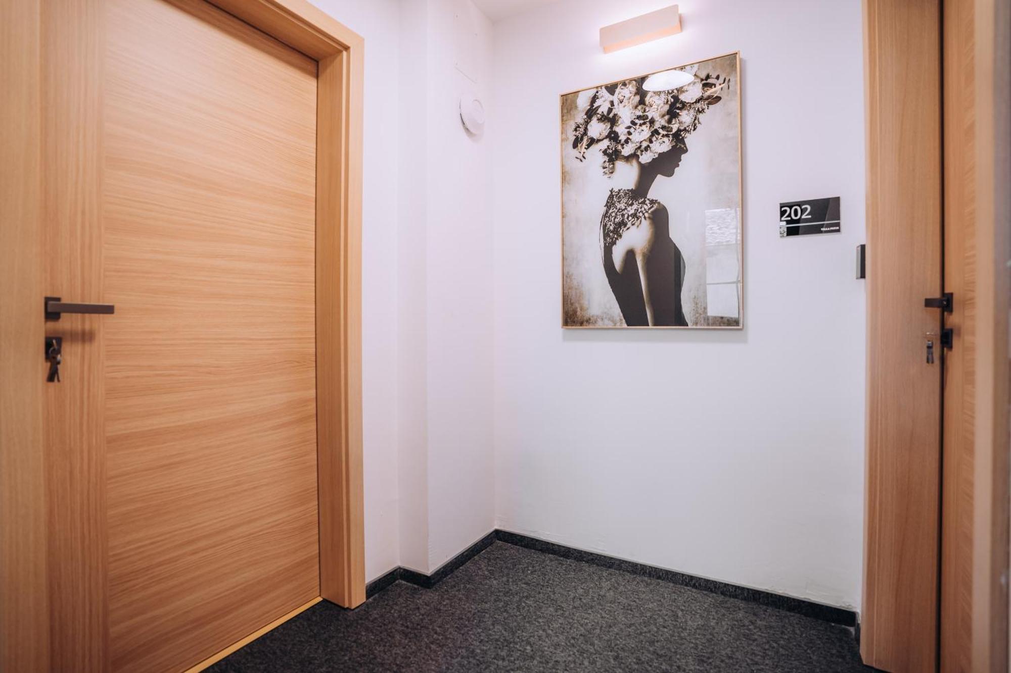 Villa Pupin Gorna Porta オフリド エクステリア 写真